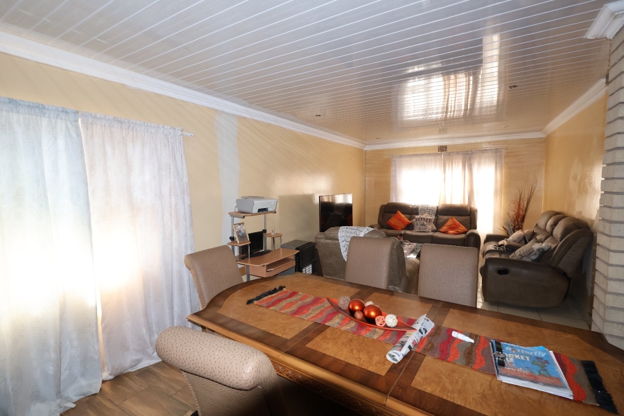 3 Bedroom Property for Sale in Uitsig Free State